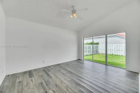 535 Somerset Way Weston FL 33326