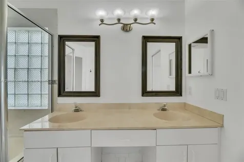 535 Somerset Way Weston FL 33326