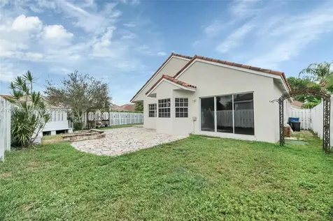 535 Somerset Way Weston FL 33326