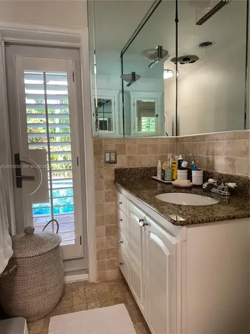 125 W Sunrise Avenue Coral Gables FL 33133