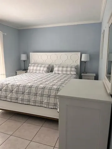 290 Sunrise Drive Key Biscayne FL 33149