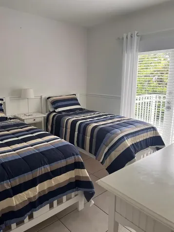 290 Sunrise Drive Key Biscayne FL 33149