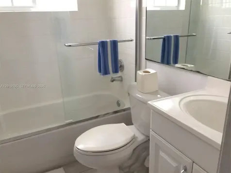 290 Sunrise Drive Key Biscayne FL 33149