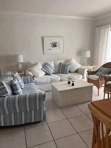 290 Sunrise Drive Key Biscayne FL 33149