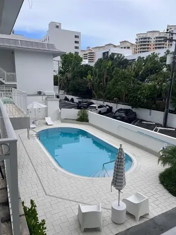 290 Sunrise Drive Key Biscayne FL 33149