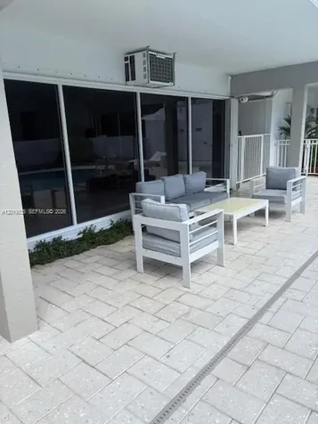 290 Sunrise Drive Key Biscayne FL 33149