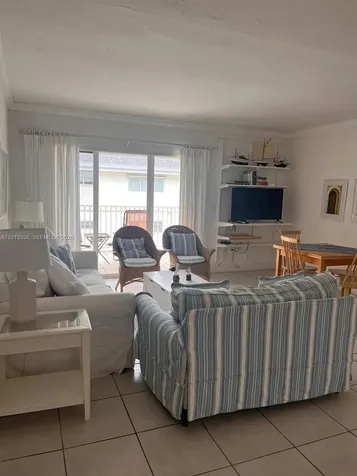 290 Sunrise Drive Key Biscayne FL 33149