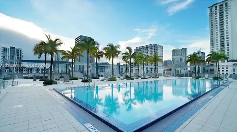 1111 SW 1 Avenue Miami FL 33130