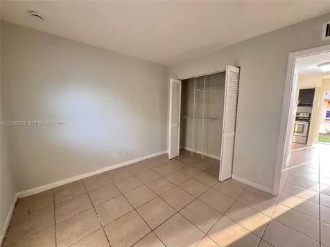 101 NE 41st Street Oakland Park FL 33334