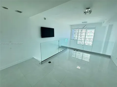 60 SW 13th Street Miami FL 33130