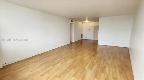 7441 Wayne Miami Beach FL 33141