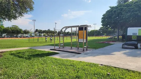 7441 Wayne Miami Beach FL 33141