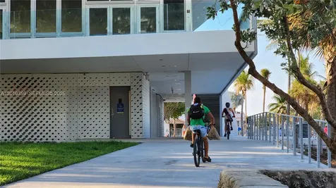 7441 Wayne Miami Beach FL 33141