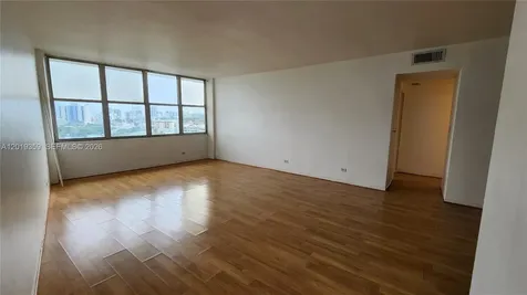 7441 Wayne Miami Beach FL 33141