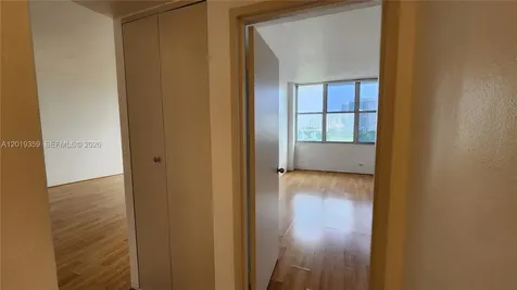 7441 Wayne Miami Beach FL 33141