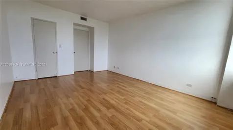 7441 Wayne Miami Beach FL 33141