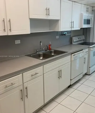 7135 Collins Avenue Miami Beach FL 33141