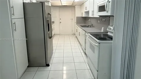 7135 Collins Avenue Miami Beach FL 33141