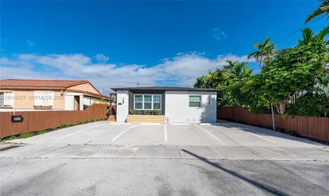 3321 NW 19th Terrace Miami FL 33125