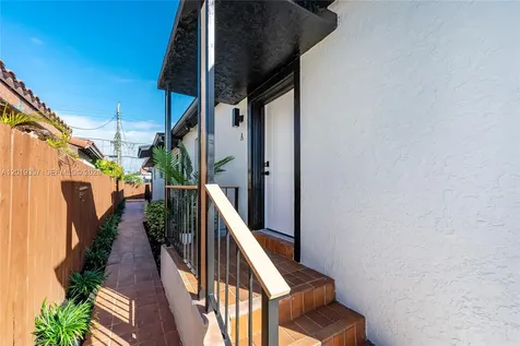 3321 NW 19th Terrace Miami FL 33125