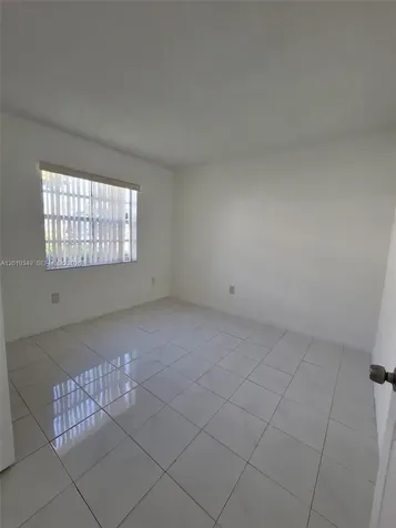 426 NE 210th Cir Terrace Miami FL 33179