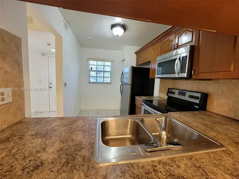 426 NE 210th Cir Terrace Miami FL 33179