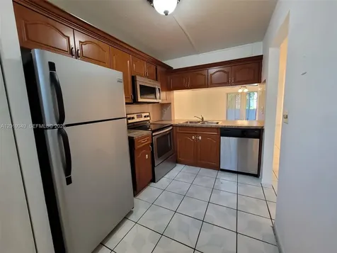 426 NE 210th Cir Terrace Miami FL 33179