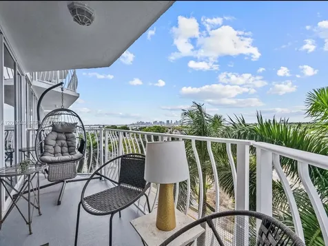 7601 E Treasure Drive North Bay Village FL 33141