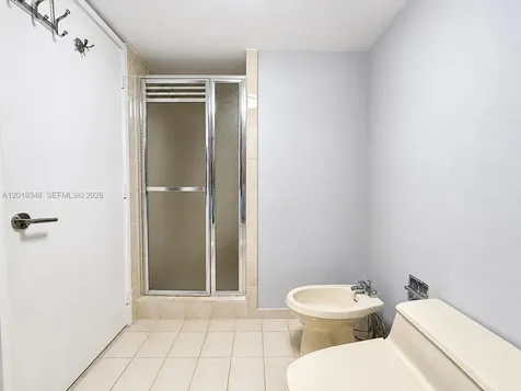 520 Brickell Key Drive Miami FL 33131