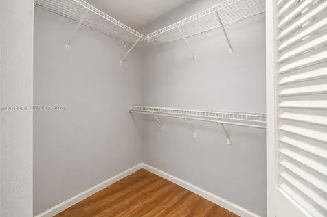 520 Brickell Key Drive Miami FL 33131
