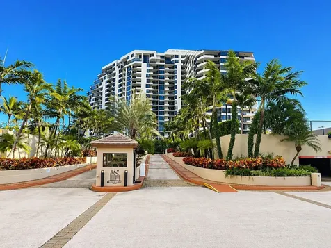 520 Brickell Key Drive Miami FL 33131