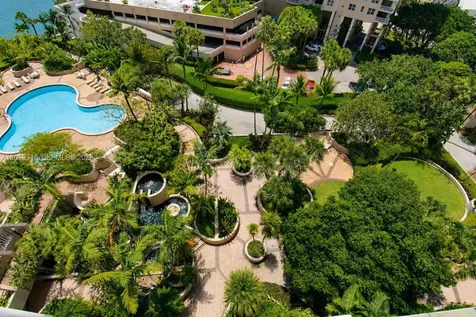 520 Brickell Key Drive Miami FL 33131