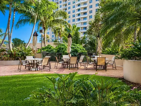 520 Brickell Key Drive Miami FL 33131