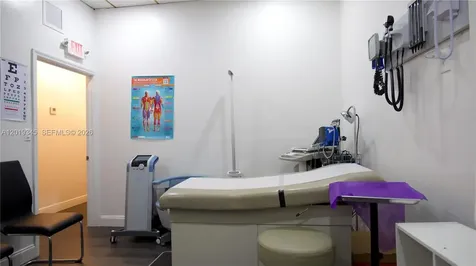8684 Griffin Road Cooper City FL 33328