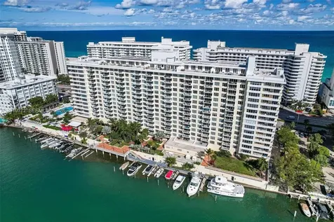 5600 Collins Avenue Miami Beach FL 33140