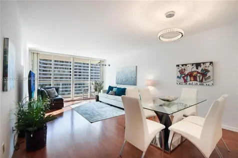 5600 Collins Avenue Miami Beach FL 33140