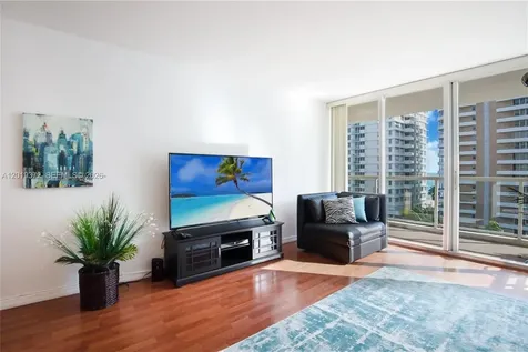 5600 Collins Avenue Miami Beach FL 33140
