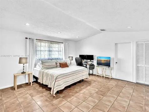 6460 SW 2nd Street Miami FL 33144