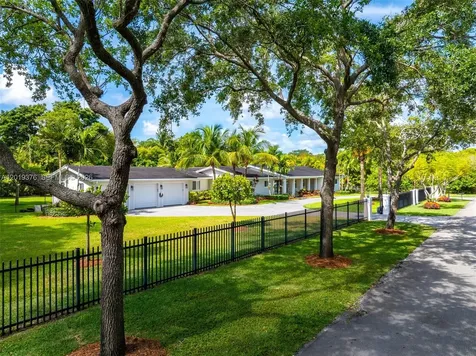7750 SW 122nd Street Pinecrest FL 33156