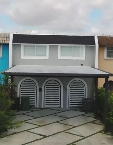 6832 W 2nd Court Hialeah FL 33014
