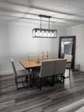 6832 W 2nd Court Hialeah FL 33014