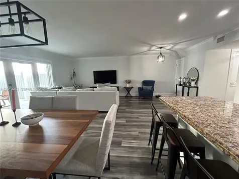 6832 W 2nd Court Hialeah FL 33014