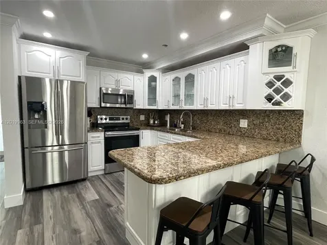6832 W 2nd Court Hialeah FL 33014
