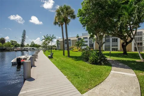 2970 NE 16th Avenue Oakland Park FL 33334
