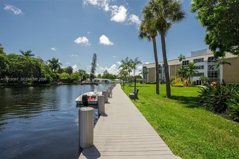 2970 NE 16th Avenue Oakland Park FL 33334