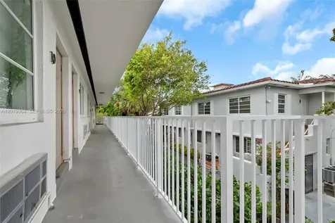 6905 Rue Vendome Miami Beach FL 33141