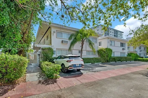 6905 Rue Vendome Miami Beach FL 33141