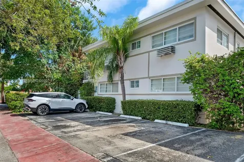 6905 Rue Vendome Miami Beach FL 33141