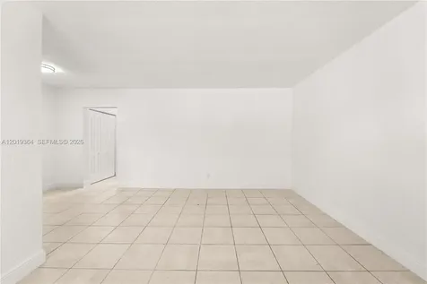 6905 Rue Vendome Miami Beach FL 33141