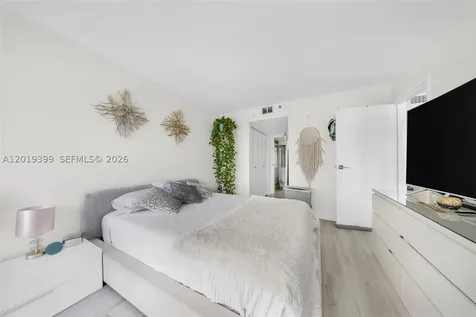 7601 E Treasure Drive North Bay Village FL 33141